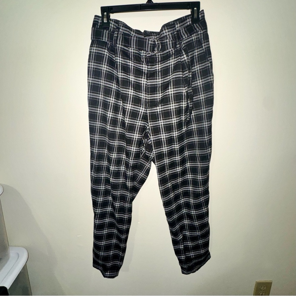 Hollister Black & White Plaid Chinos with Belt